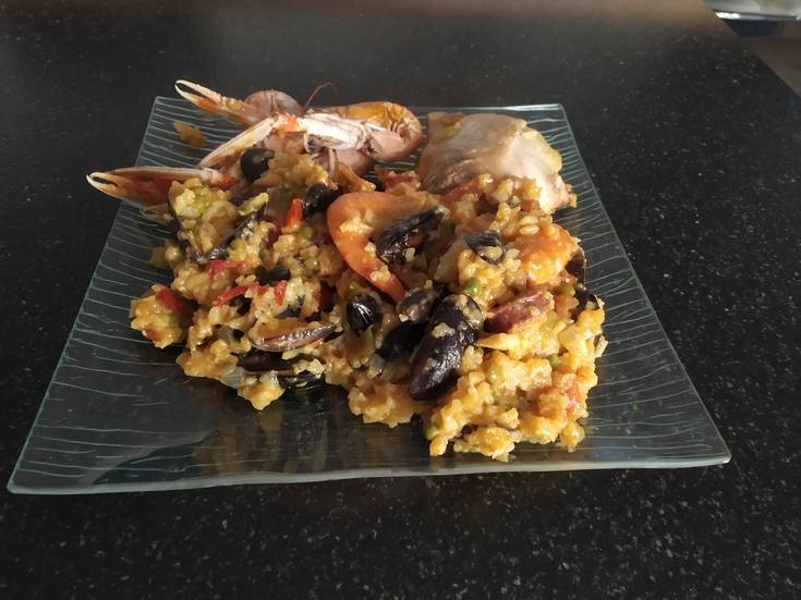 Paëlla aux fruits de mer ,poulet et chorizo La Cuisine de